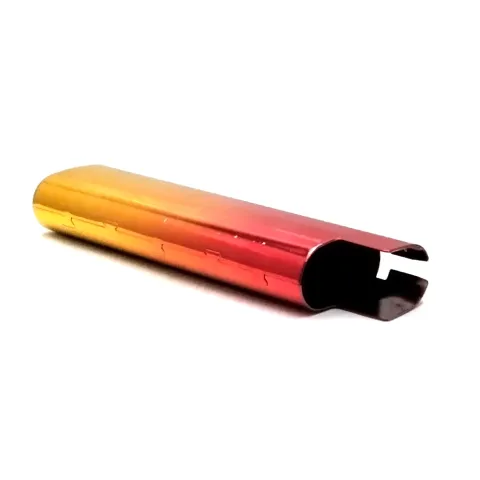 Oney TM-03 турбо зажигалка в металлическом чехле Oney TM-03 турбо зажигалка в металлическом чехле