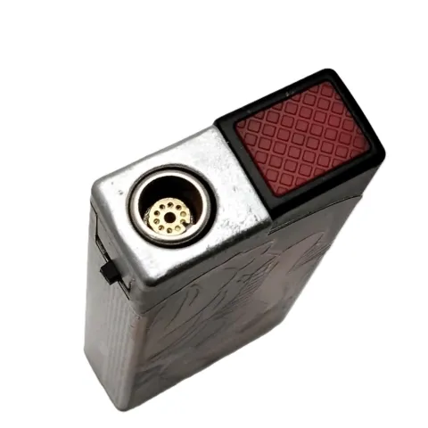 Oney JM-01(07) турбо зажигалка в металлическом чехле Oney JM-01(07) турбо зажигалка в металлическом чехле