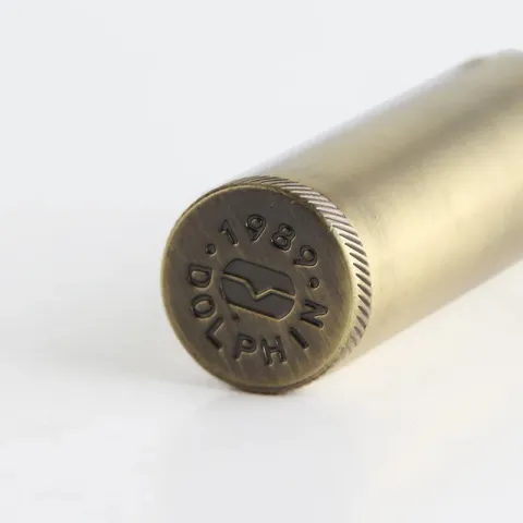 Dolphin HY673 бензиновая зажигалка Dolphin HY673 бензиновая зажигалка