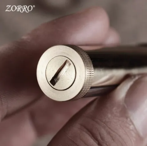 Zorro Z556 бензиновая зажигалка
