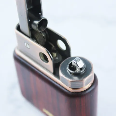 Honest BCZ788 бензиновая зажигалка