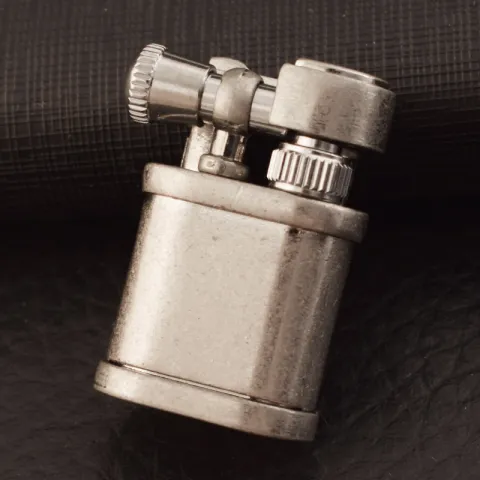 Dolphin HY703 бензиновая мини зажигалка Dolphin HY703 бензиновая мини зажигалка
