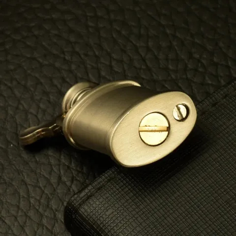 Dolphin HY702 бензиновая зажигалка Dolphin HY702 бензиновая зажигалка
