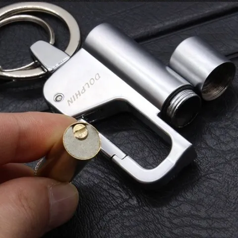 Dolphin HY651 бензиновая зажигалка с карабином и кольцом для ключей Dolphin HY651 бензиновая зажигалка с карабином и кольцом для ключей